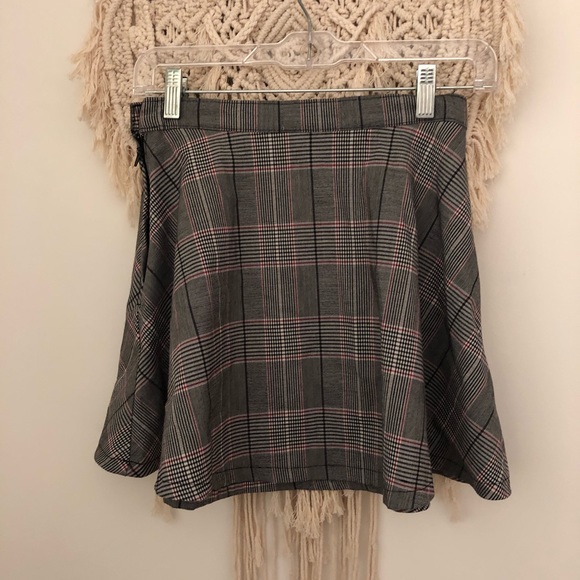American Apparel Plaid Skirt - Picture 2 of 3